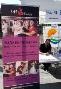 Martial sur le stand LM Danse lors de la Fête Jeunesse et Sports 2020 à Antibes Martial sur le stand LM Danse lors de la Fête Jeunesse et Sports 2020 à Antibes
